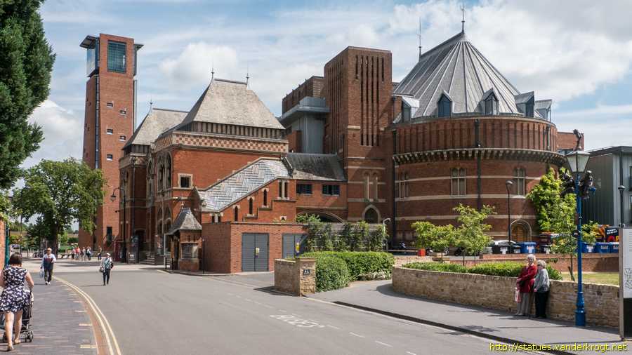 Stratford-upon-Avon - Comedy, History and Tragedy