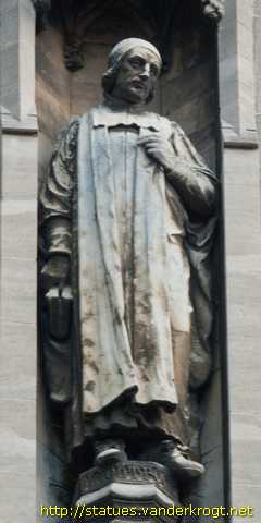Cambridge - Façade statues of Selwyn Divinity School
