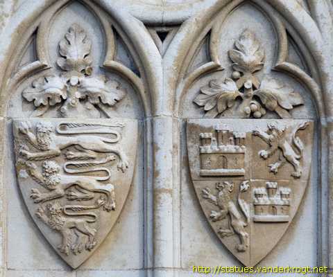 Waltham Cross- Eleanor Cross