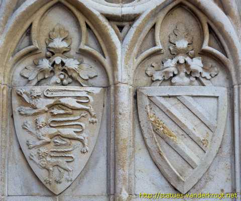 Waltham Cross- Eleanor Cross