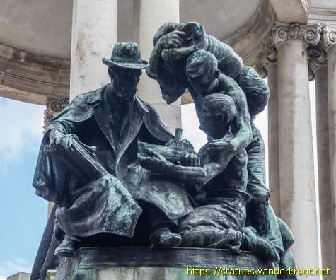 Liverpool - Queen Victoria Monument