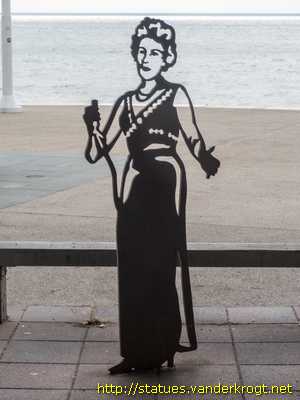 Dover - Portrait Bench Dover