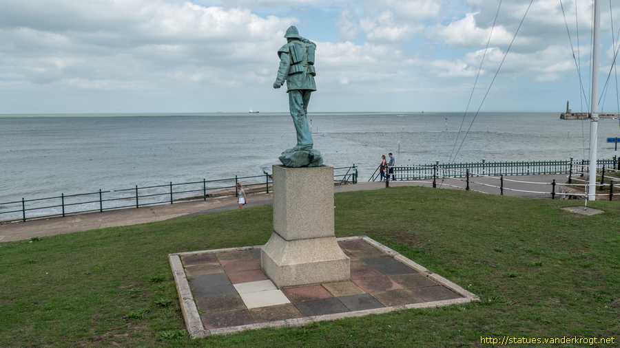 Margate - Margate Surfboat Memorial