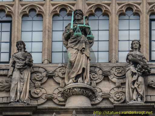 Oxford - King James I, presenting his works to Fame and the University