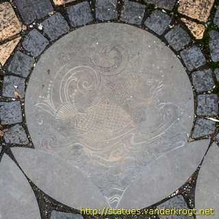Calne - Oxygen - Joseph Priestley Pavement Display