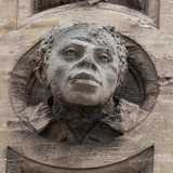 Bristol - Statuettes and Heads related to Tobacco