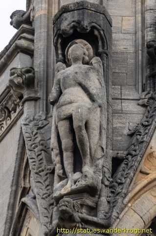 Bristol - Sculptures at Bristol's Cathedral