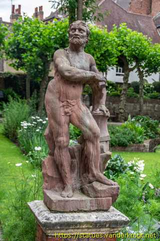 York - Classical statues