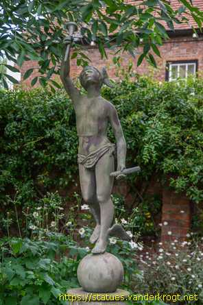 York - Classical statues