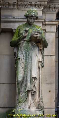 Leeds - Statues at the General Post Office