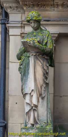 Leeds - Statues at the General Post Office
