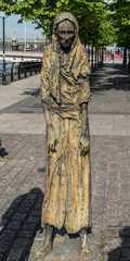 Dublin - Baile Átha Cliath / Famine - <i>an Gorta</i>