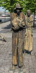 Dublin - Baile Átha Cliath / Famine - <i>an Gorta</i>