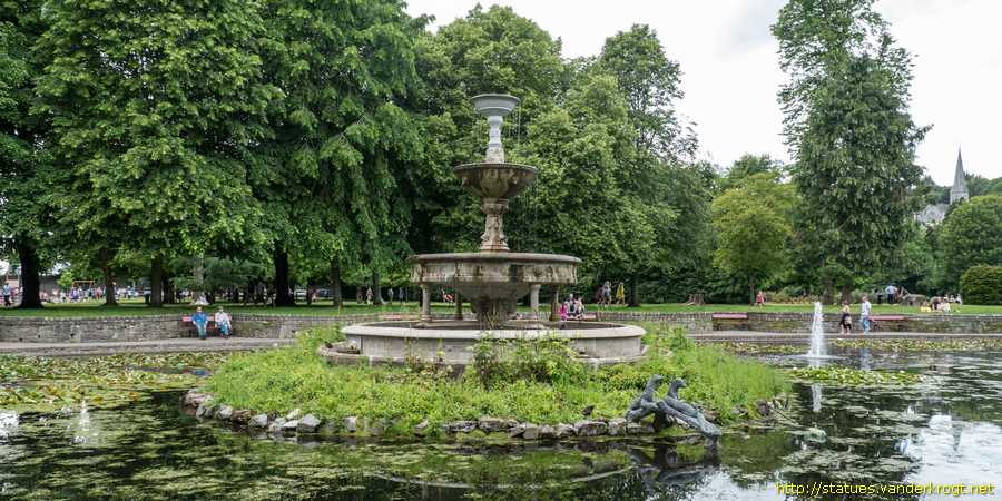 Cork - Corcaigh / Otter Sculpture