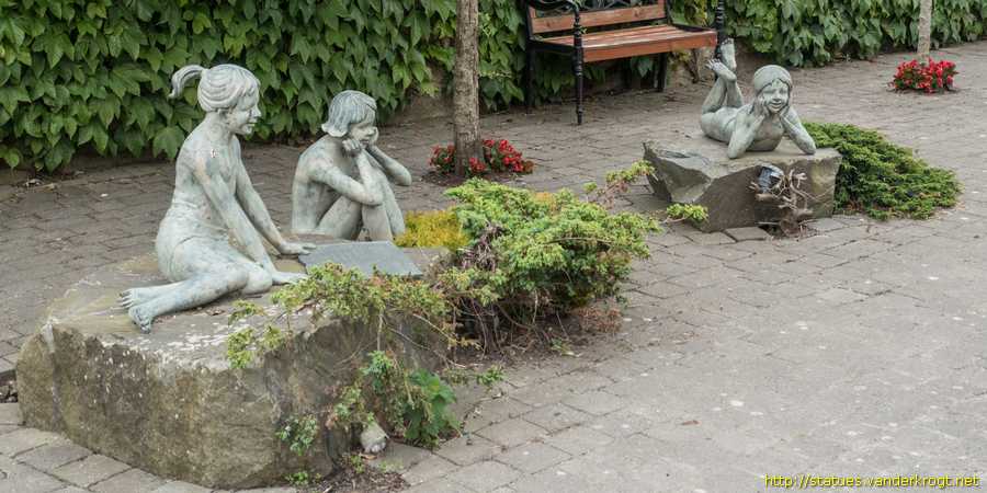 Lislevane - Lios Leamháin / Children Sculpture