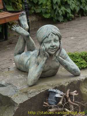 Lislevane - Lios Leamháin / Children Sculpture