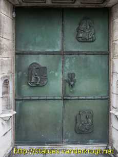 Galway - Gaillimh / Sculptures at Galway Cathedral