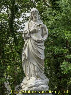 Clifden - An Clochán / Saints' statues around St. Joseph's Church