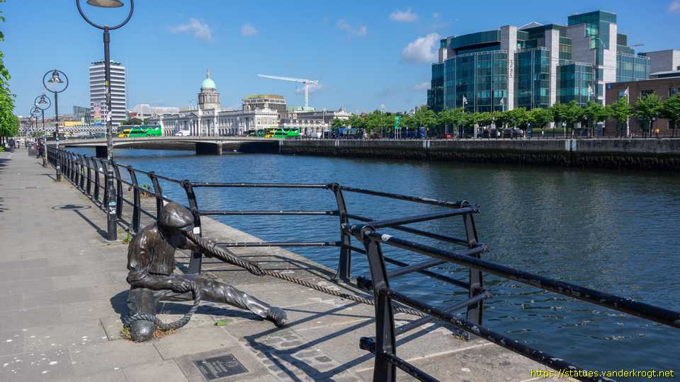 Dublin - Baile Átha Cliath - The Linesman