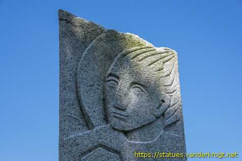 Sandycove - Cuas an Ghainimh - Stele