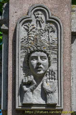 Howth - Binn Éadair - The Ready Boat Pillar