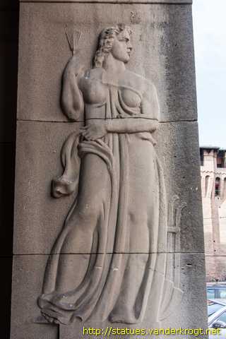 Bologna - Sei figure allegoriche