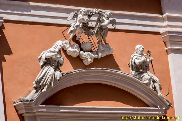 Modena - Statue dei Santa alla Chiesa di San Barnaba