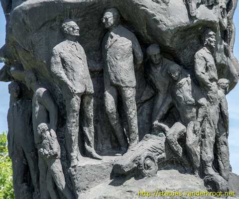 Modena - Monumento a Enzo Ferrari