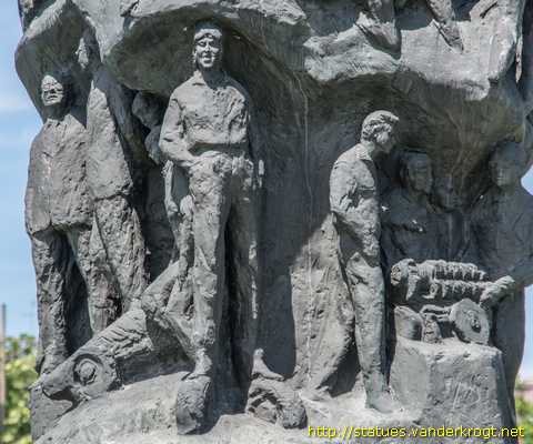 Modena - Monumento a Enzo Ferrari