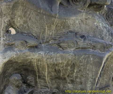 Modena - Monumento a Enzo Ferrari