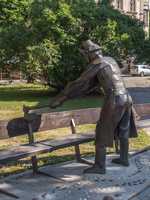 Liepāja - Skulptūru grupu 'Pilsētā, kurā piedzimst vējš'