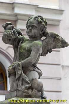 Kłodzko - Święty Jan Nepomucen z aniołami