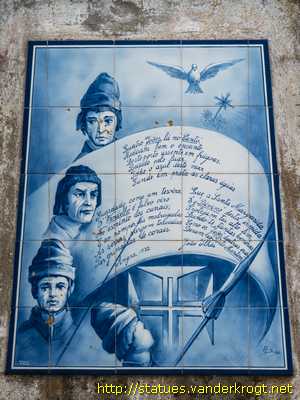 Porto Martins - Monumento para os quatro Joãos etc.