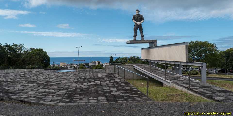 Ponta Delgada - Monumento aos Combatentes da Guerra do Ultramar