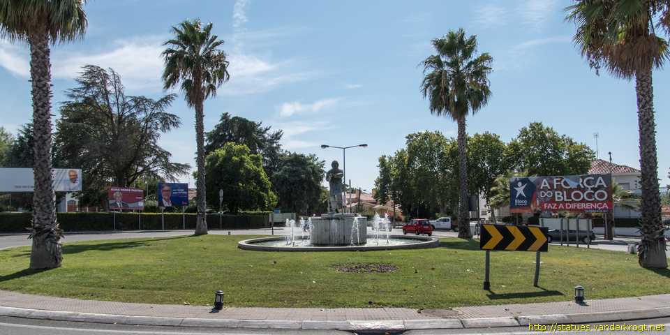 Elvas - Monumento ao Bombeiro