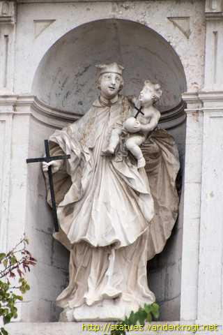 Estátuas na Igreja de São Vicente de Fora