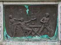 Click for larger photo in separate window