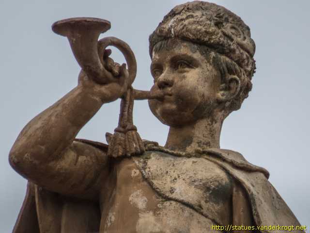 Maribor - Kipi na pošti