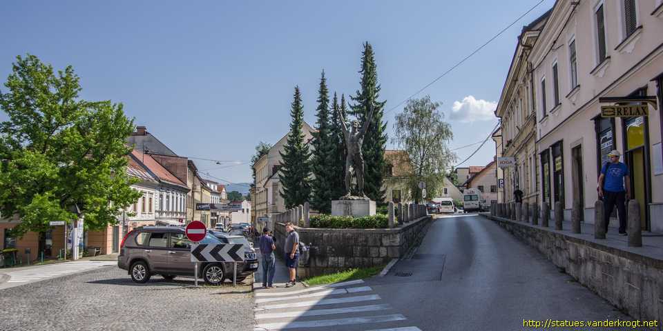 Novo mesto - Spomenik "Pojmo bratje, pesem o svobodi"