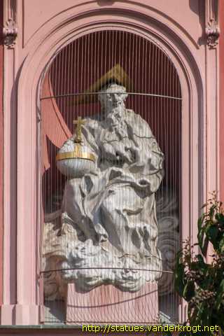 Ljubljana - Kipi svetnikov na Frančiškanske cerkvi