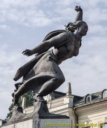 Kranj - Spomenik revolucije