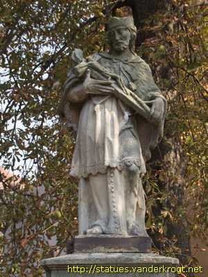 Gabčíkovo - Bős - Tri sochy svätcov - Három szent szobor