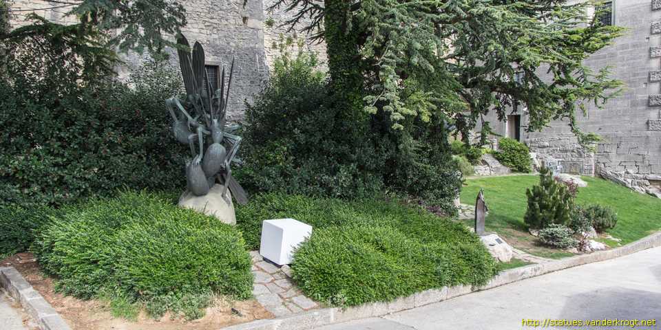 San Marino - Lotta di Vespe