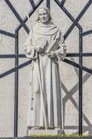 Borgo Maggiore - Statue dei Santi al Santuario del Cuore Immacolato di Maria