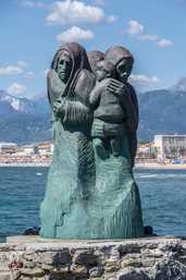L'Attessa (Viareggio, Italy)